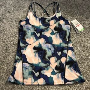 Workout tank w built in bra